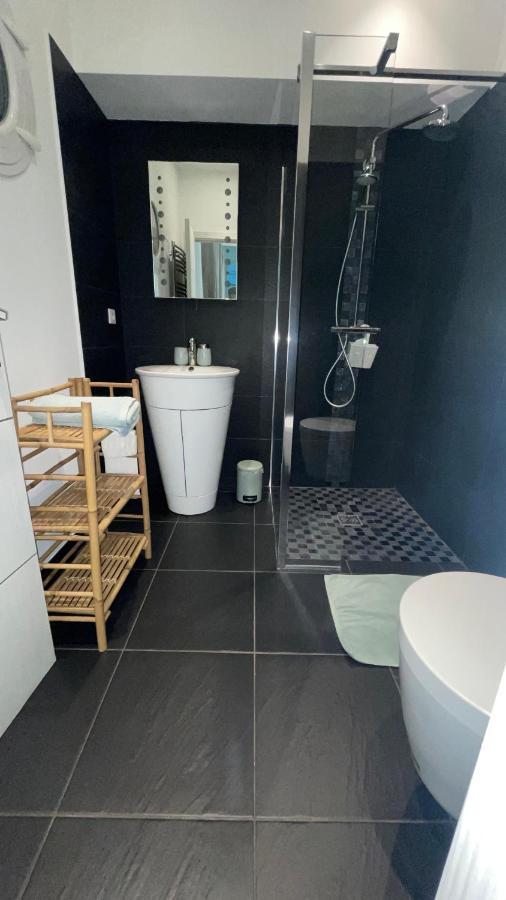 Chambre Luxe Dans Villa De Standing Avec Piscine, Acces Discret Et Independant, Terrasse Arboree Et Parking Prive La Valette-du-Var Buitenkant foto